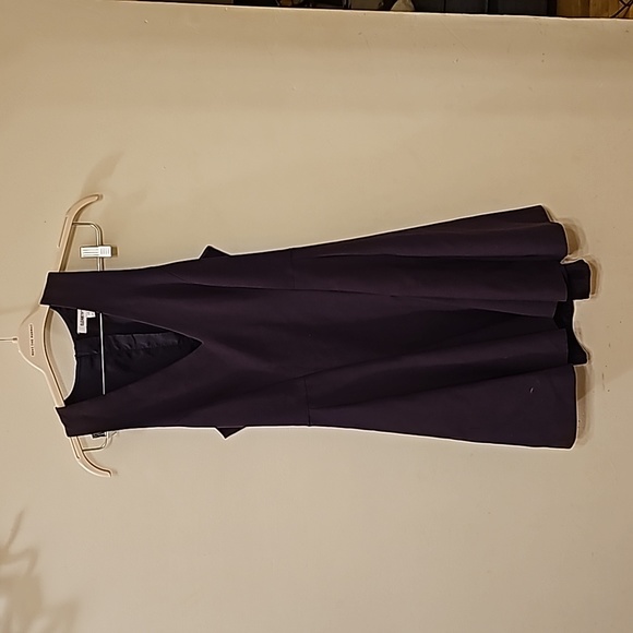 $395 Elizabeth and James Sabine Sleeveless Deep Plum Dress sz 10 - Picture 1 of 3
